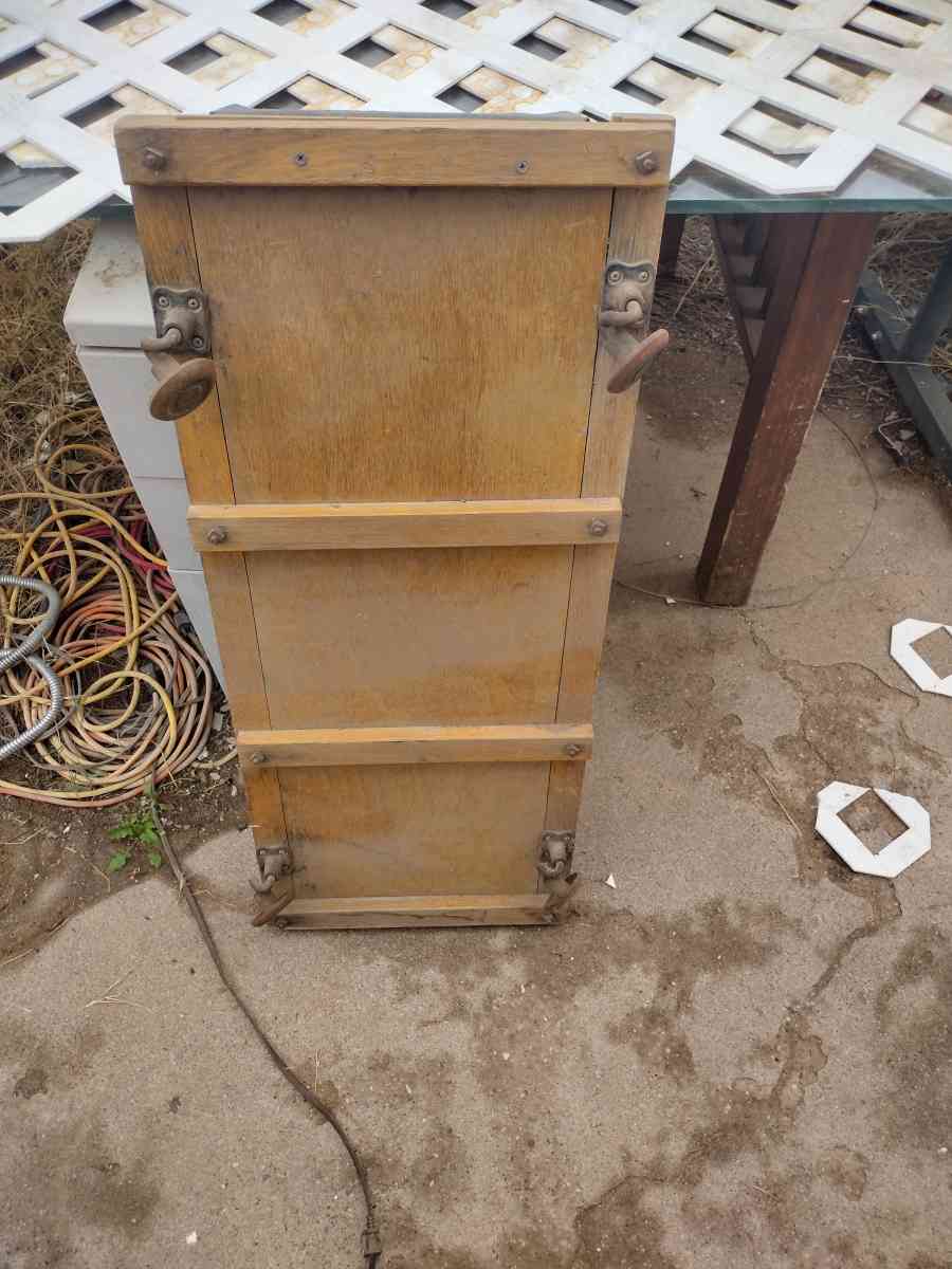 vintage creepy crawler