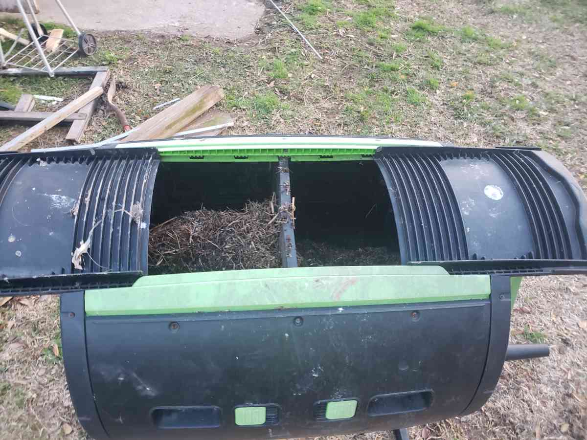 compost tumbler