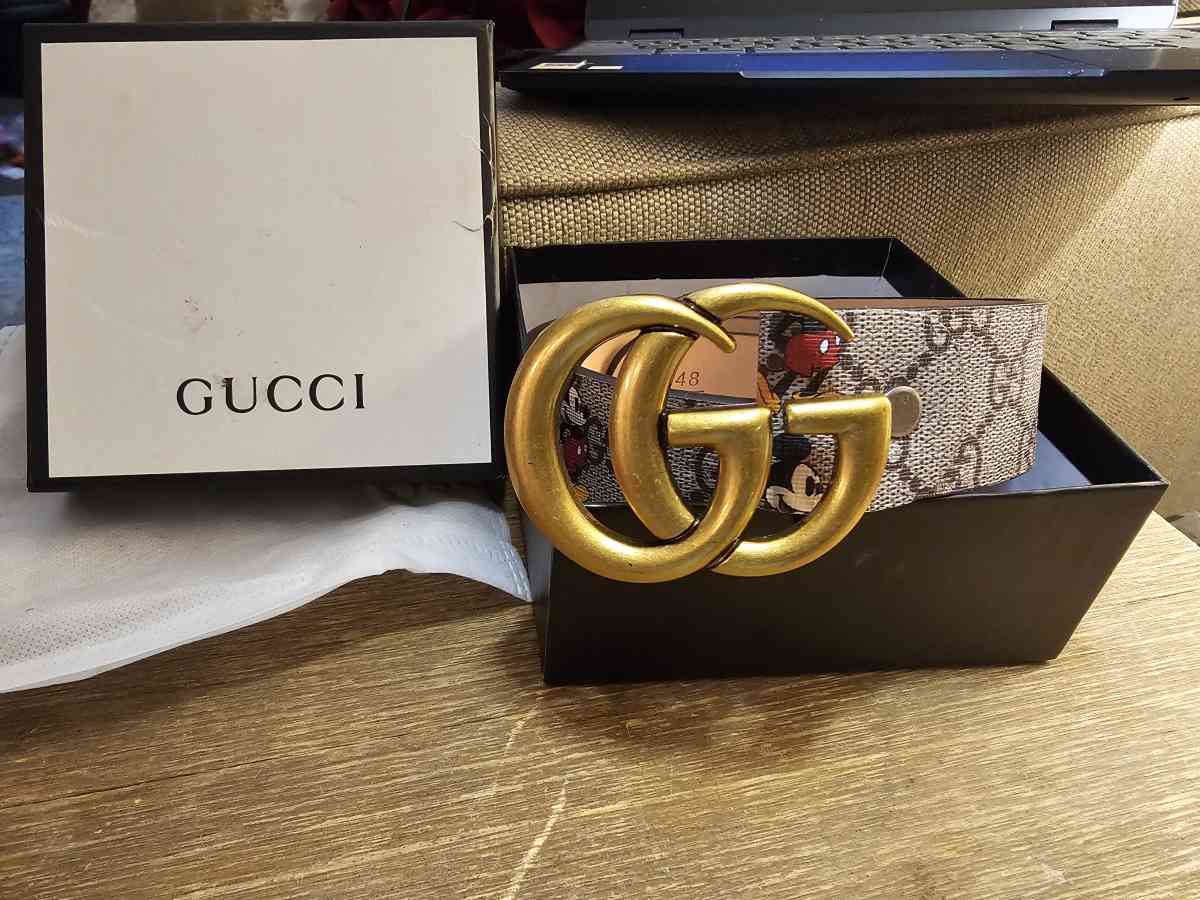 New In Box Knock off Gucci Belt