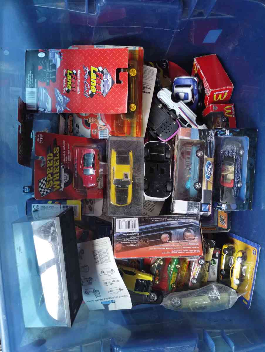 Hot Wheels and other diecast cars and trucks
