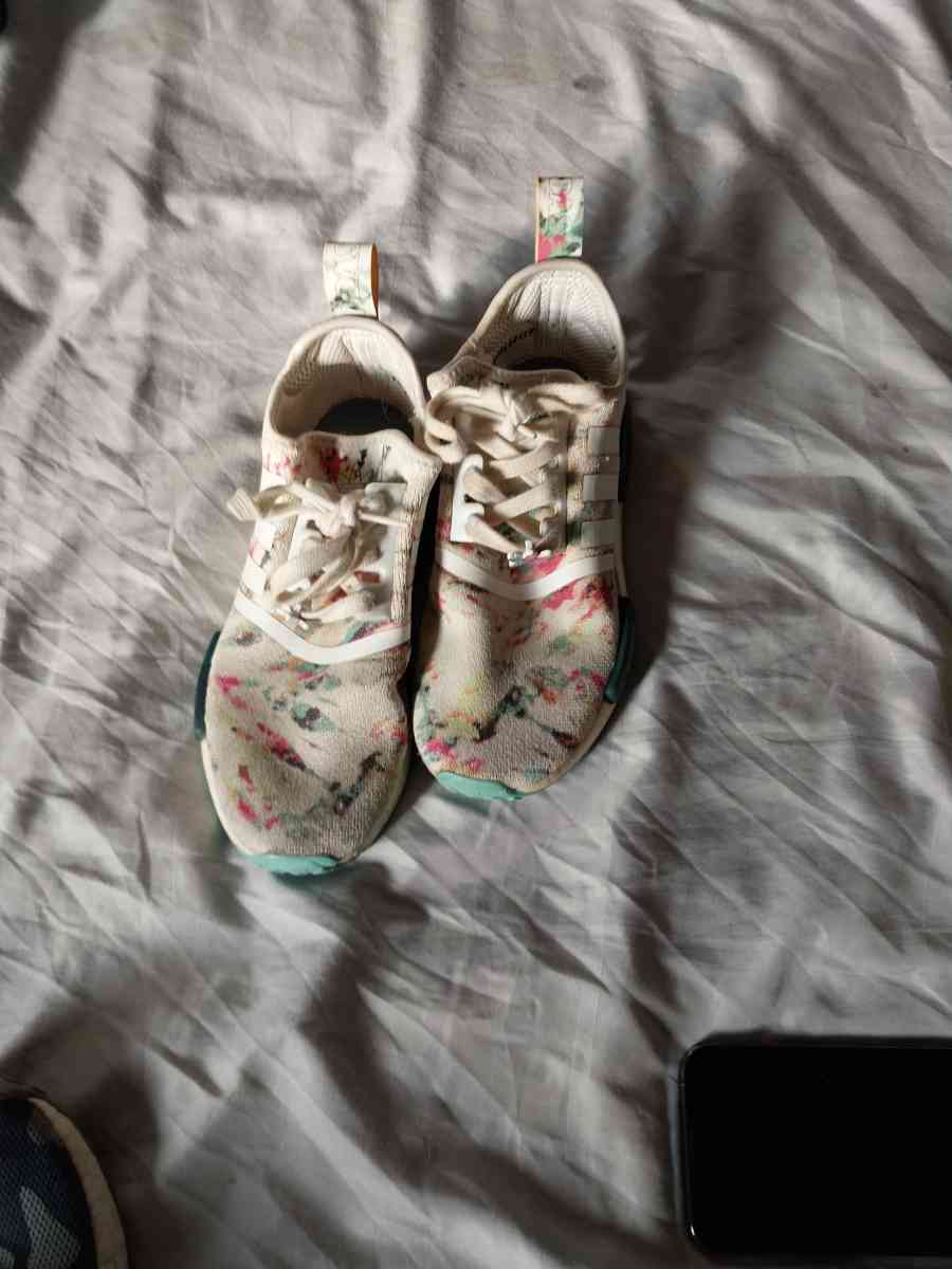 Adidas water color nmds r1