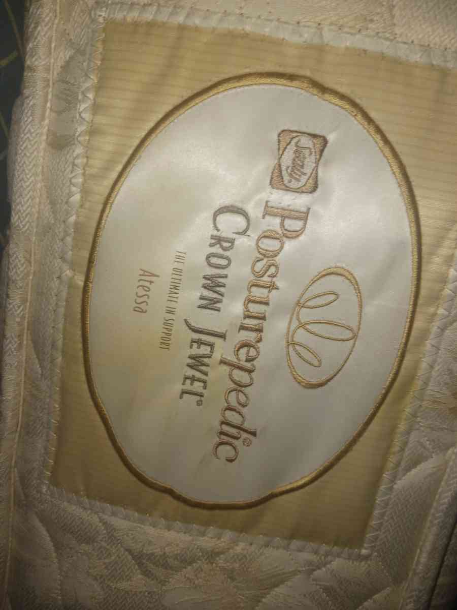 queen mattress and box spring