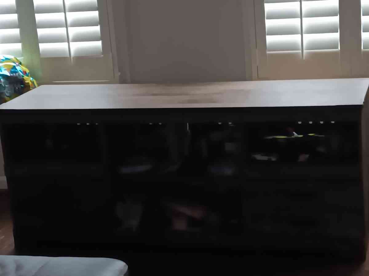 bedroom frame rails and two dressers