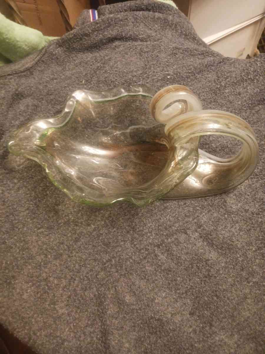 carnival glass cornucopia