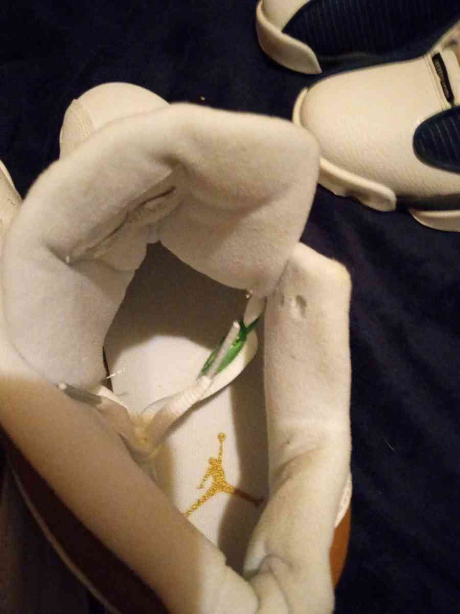 Jordan retro 13  authentic size 12