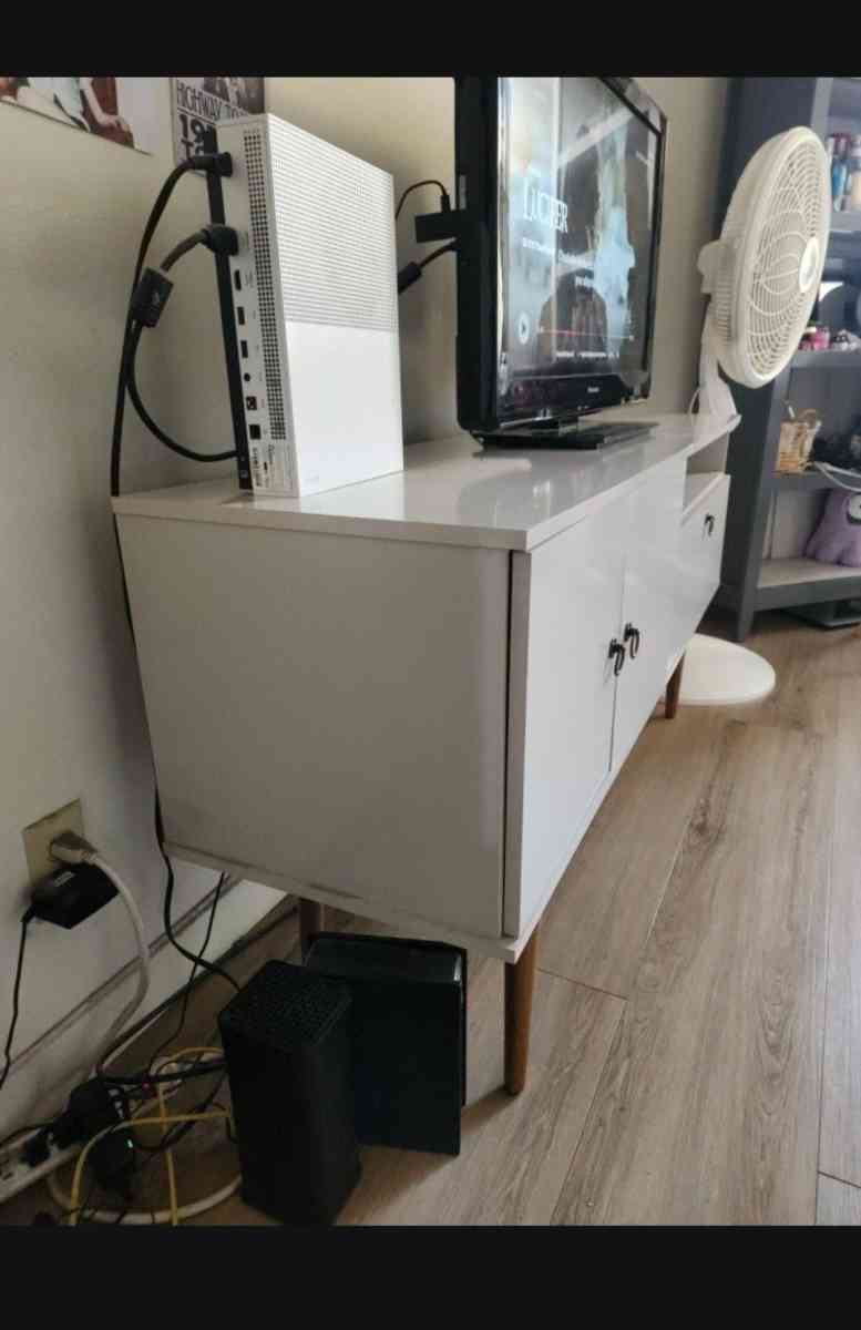 TV console and media center