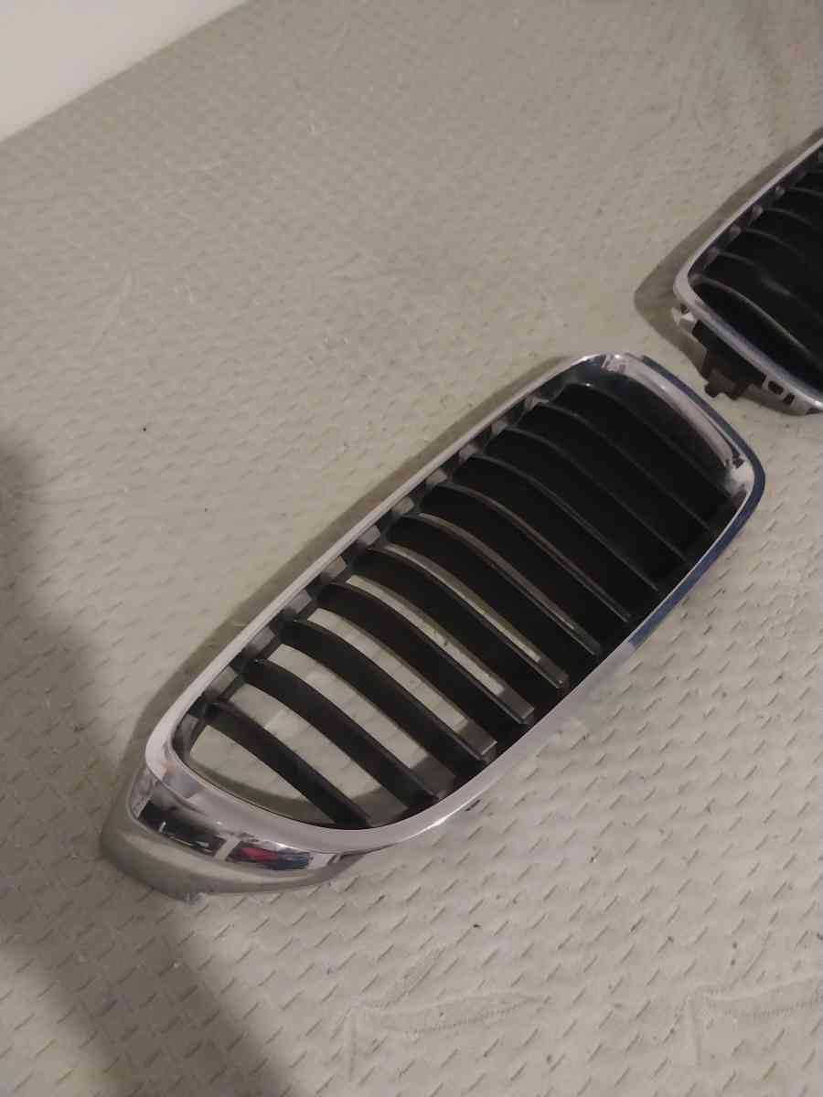 2 partes originales para frente de carro BMW