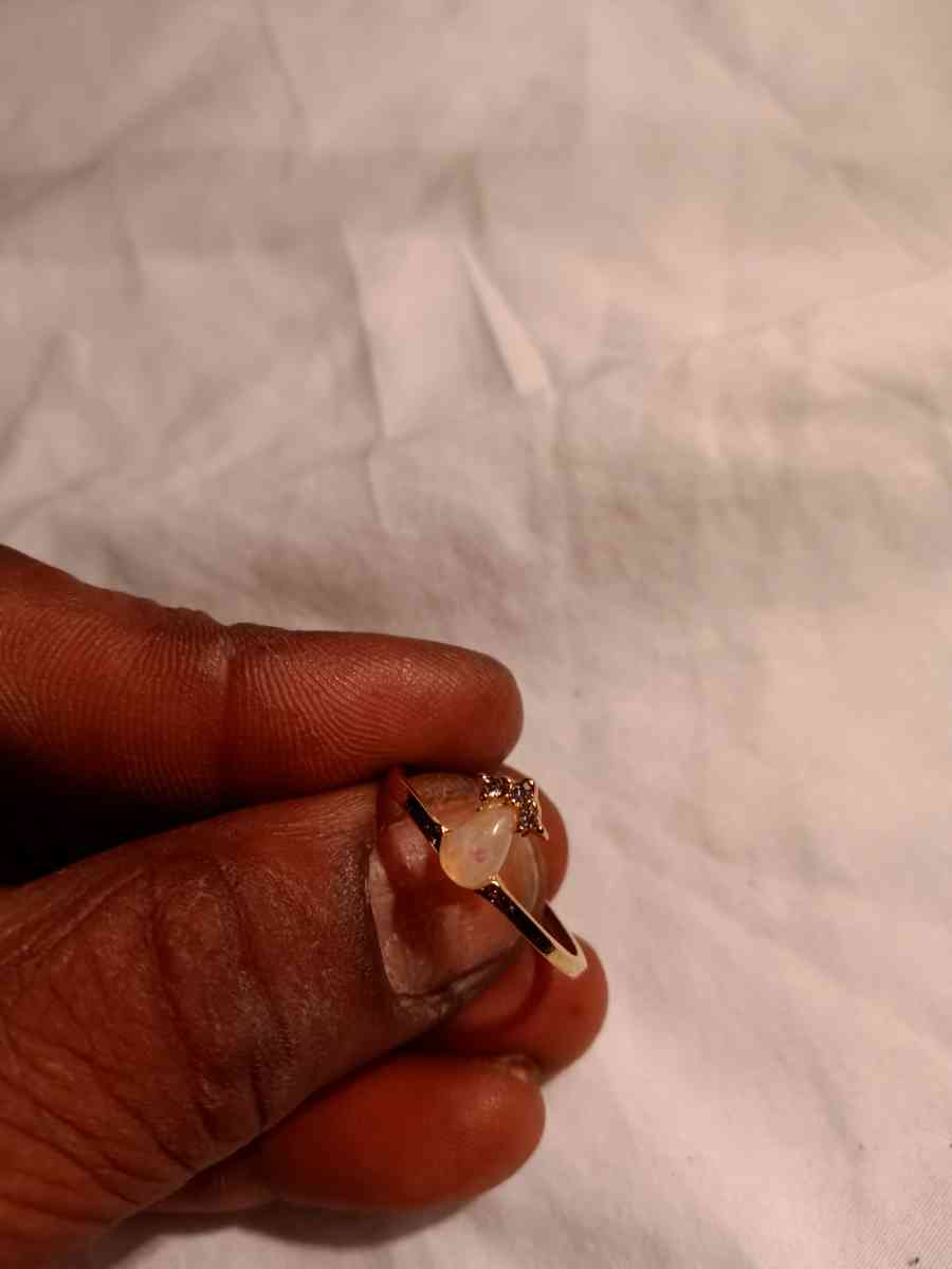 ladies rings gold costume