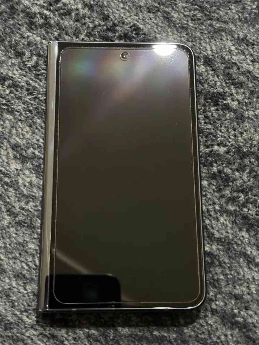 google pixel fold unlocked