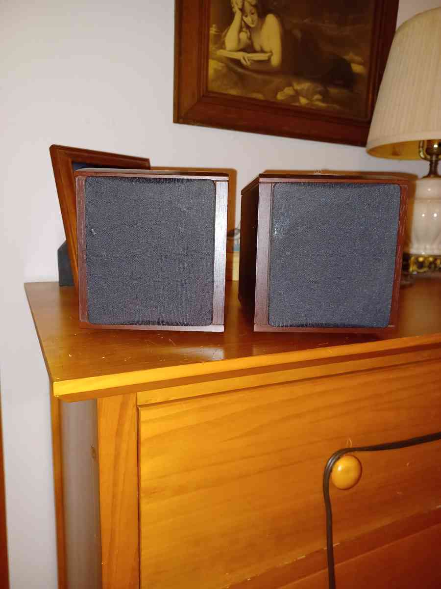 VINTAGE GPX SPEAKERS