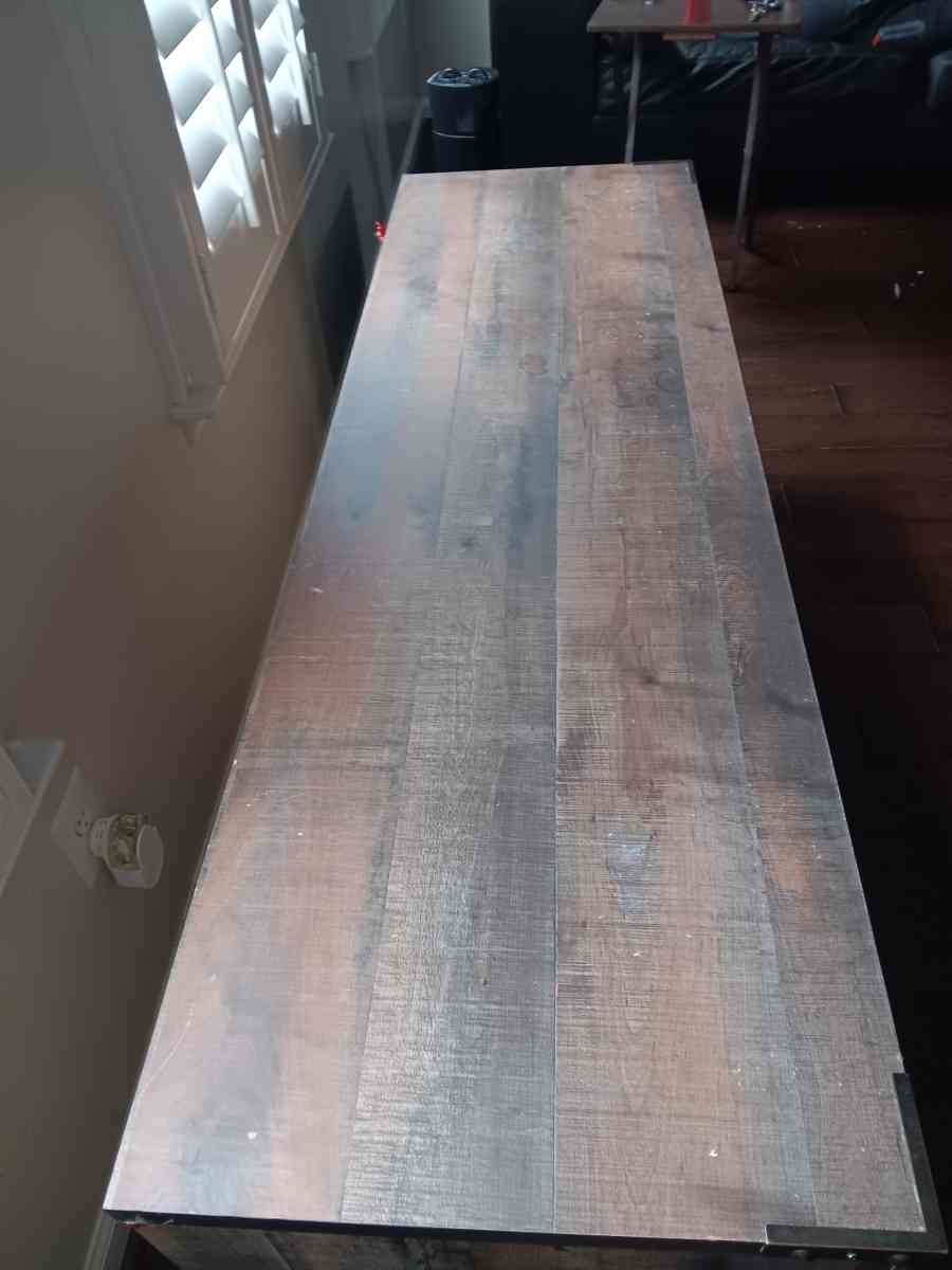 bedroom frame rails and two dressers