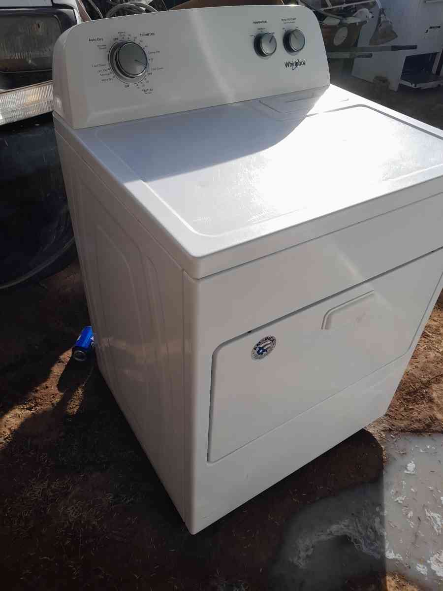 WHIRLPOOL WASHER DRYER ELECTRIC WHITE ON WHITE JUST LIKE NEW