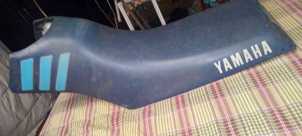 yamaha moto 4  seat cover