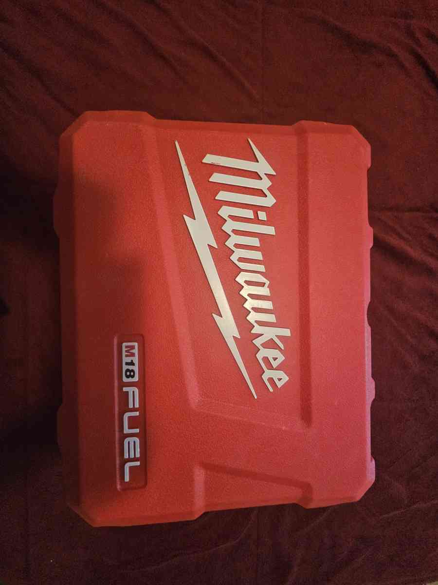 Milwaukee high torque impact gun