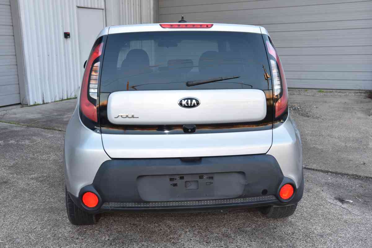 2016  Kia Soul Wagan