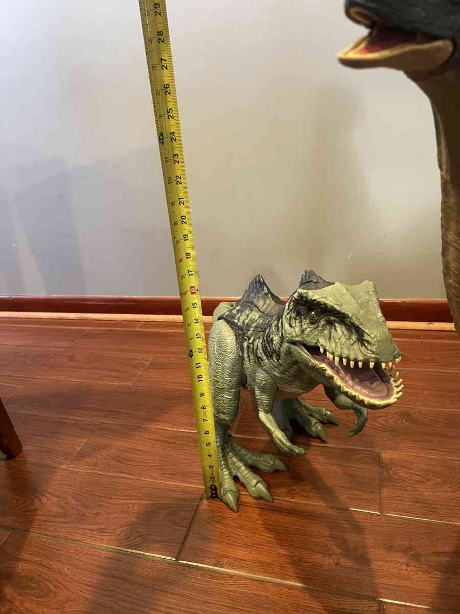 large jurassic world dominion dinosaurs