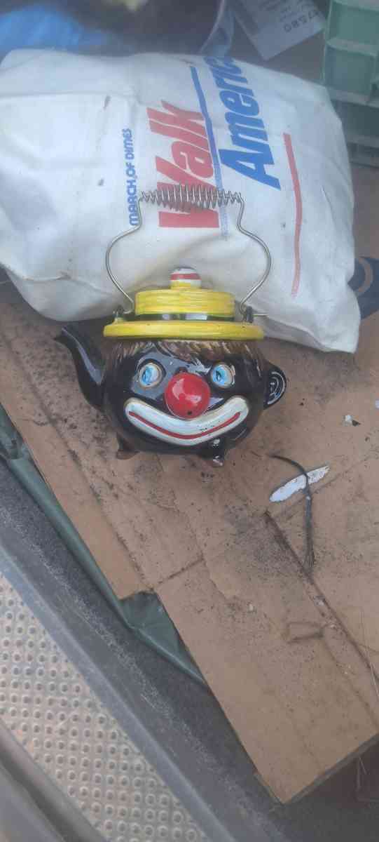 1950s assortment of black Americana hobo clowns