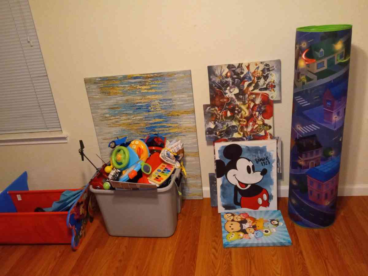 table frames lots of other stuff