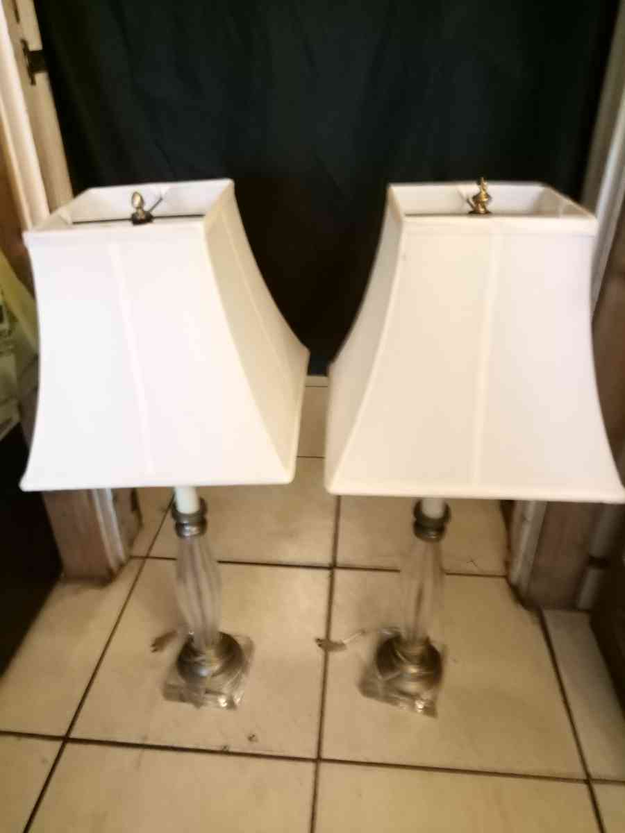 Vintage 31 Crystal  Brass Table Lamp