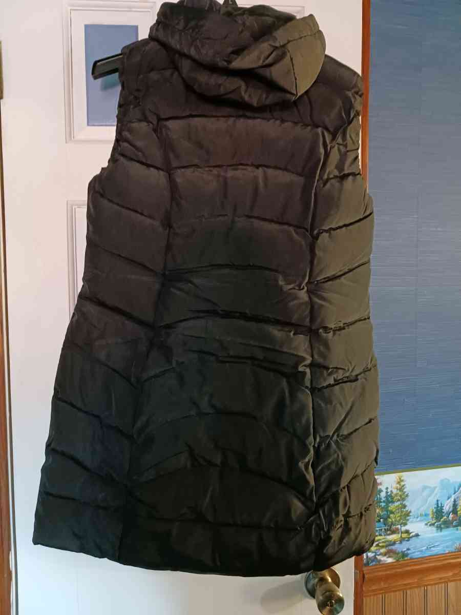 Black Puffer Vest