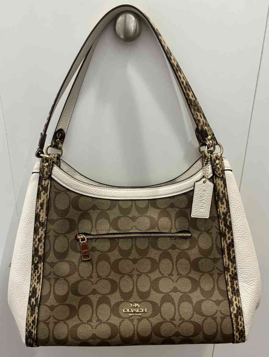 BRAND NEW COACH HANDBAG