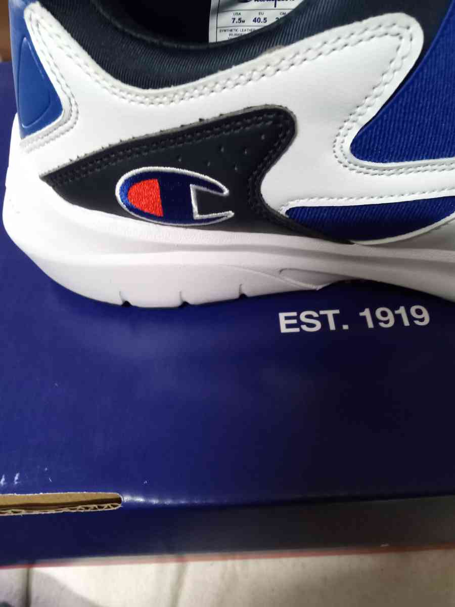 Althletic tennis shoes