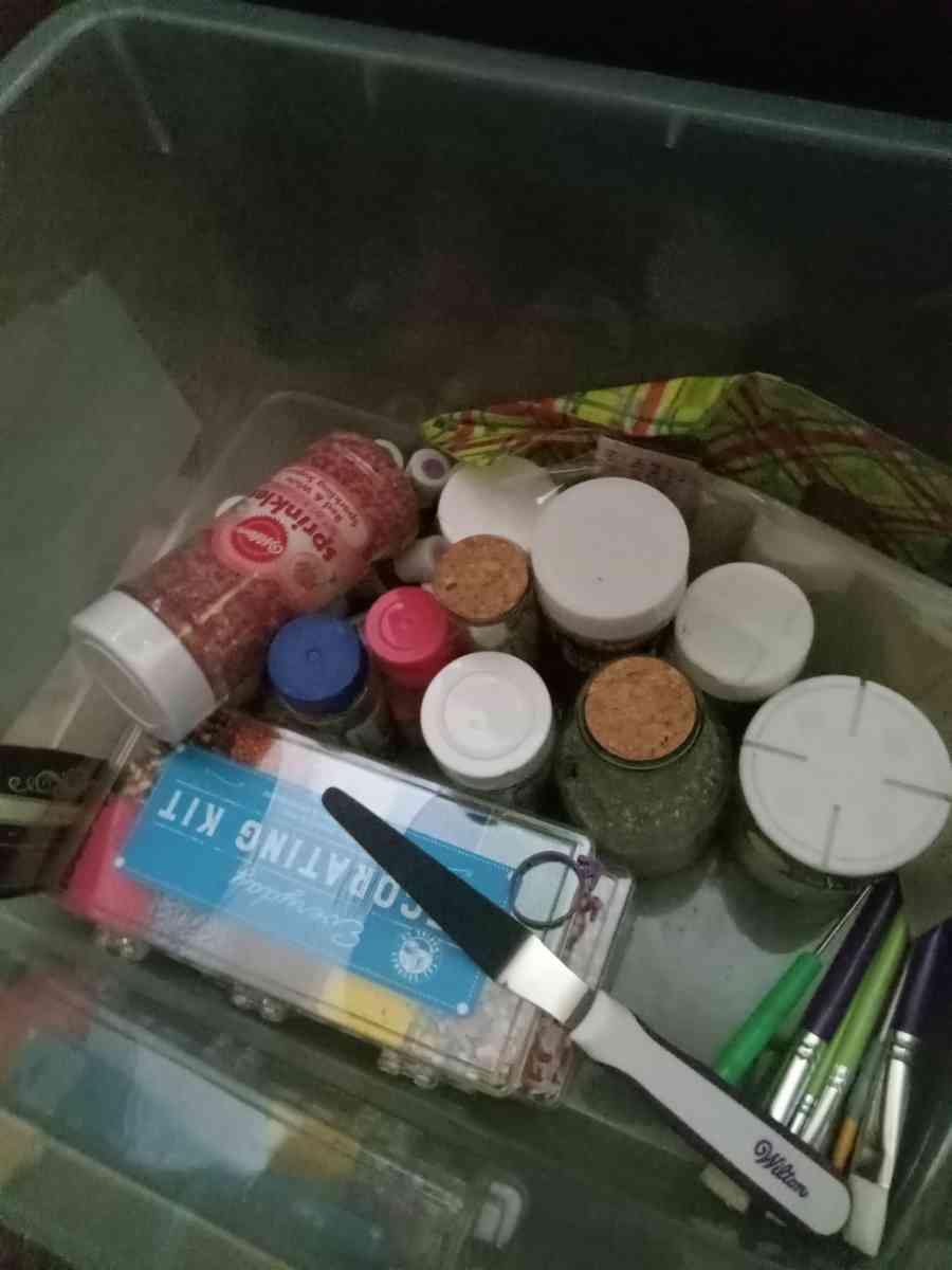 cake decorating  items