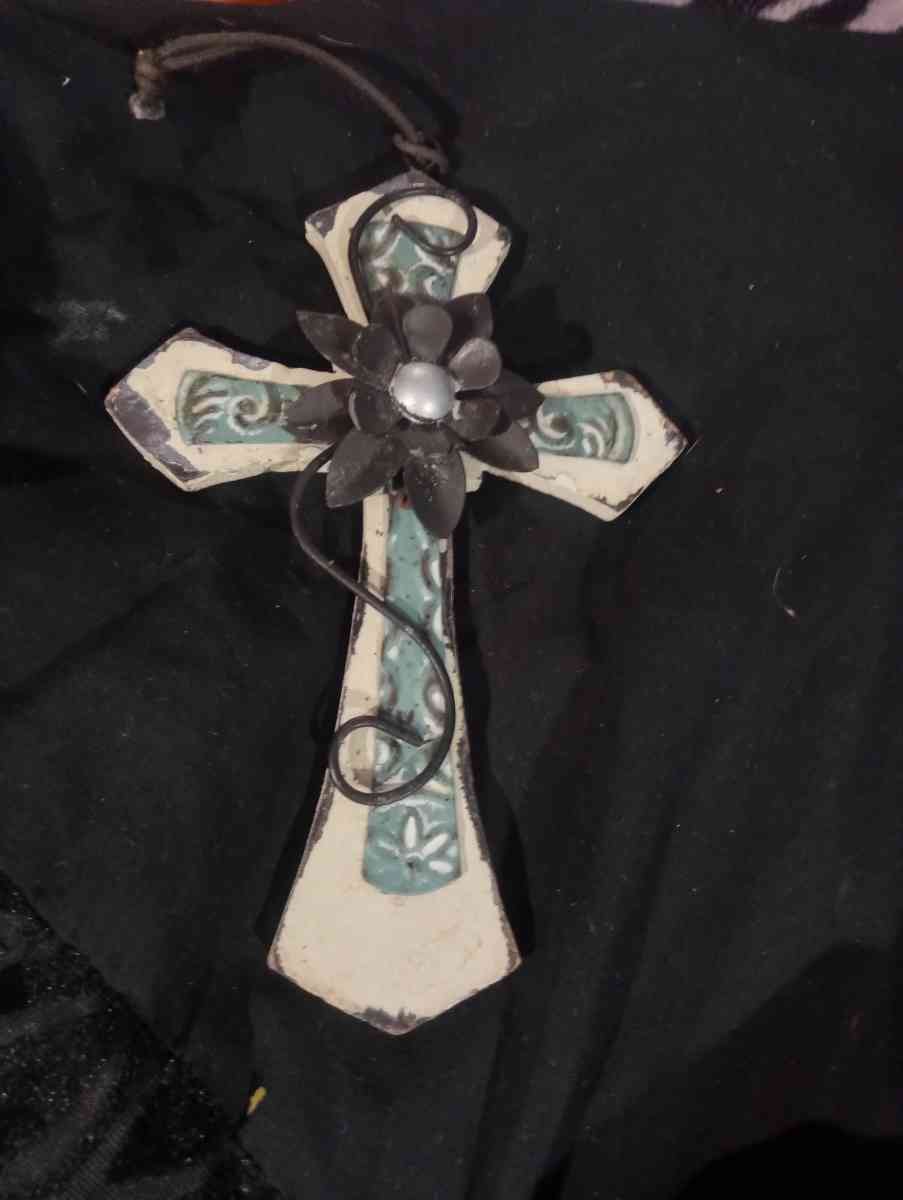 VINTAGE WESTERN STYLE CROSS