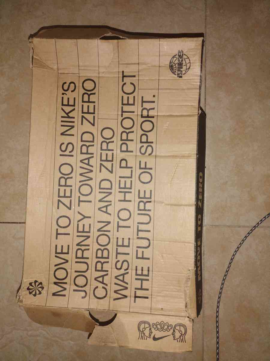 Nike Cosmic Unity Size 12