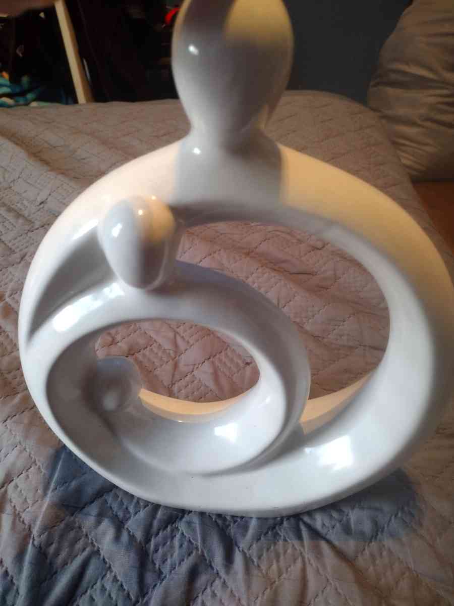 white mother and baby figurine