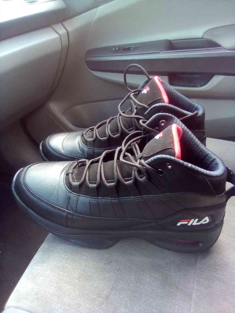 Mixed Athletic Shoes size 11