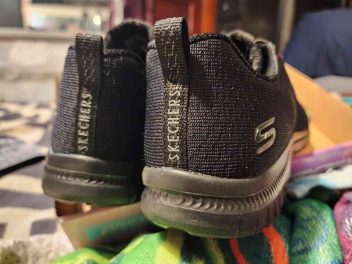 Memory Foam Sketchers