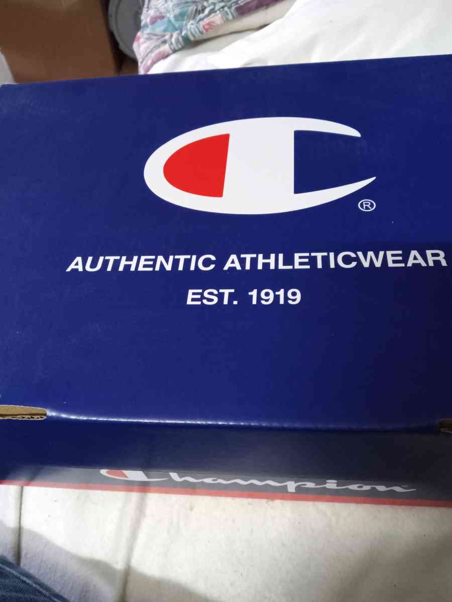 Althletic tennis shoes