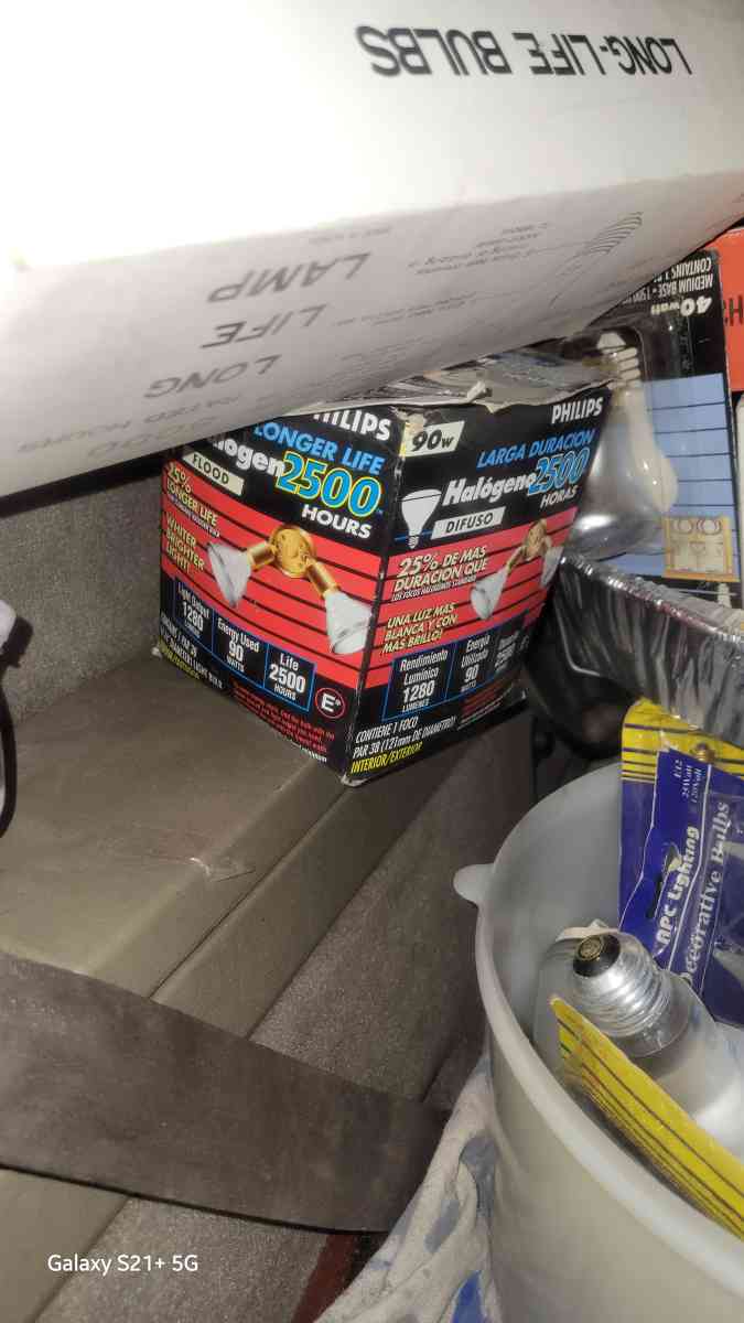 many different types and sizes of light bulbs and fixtures