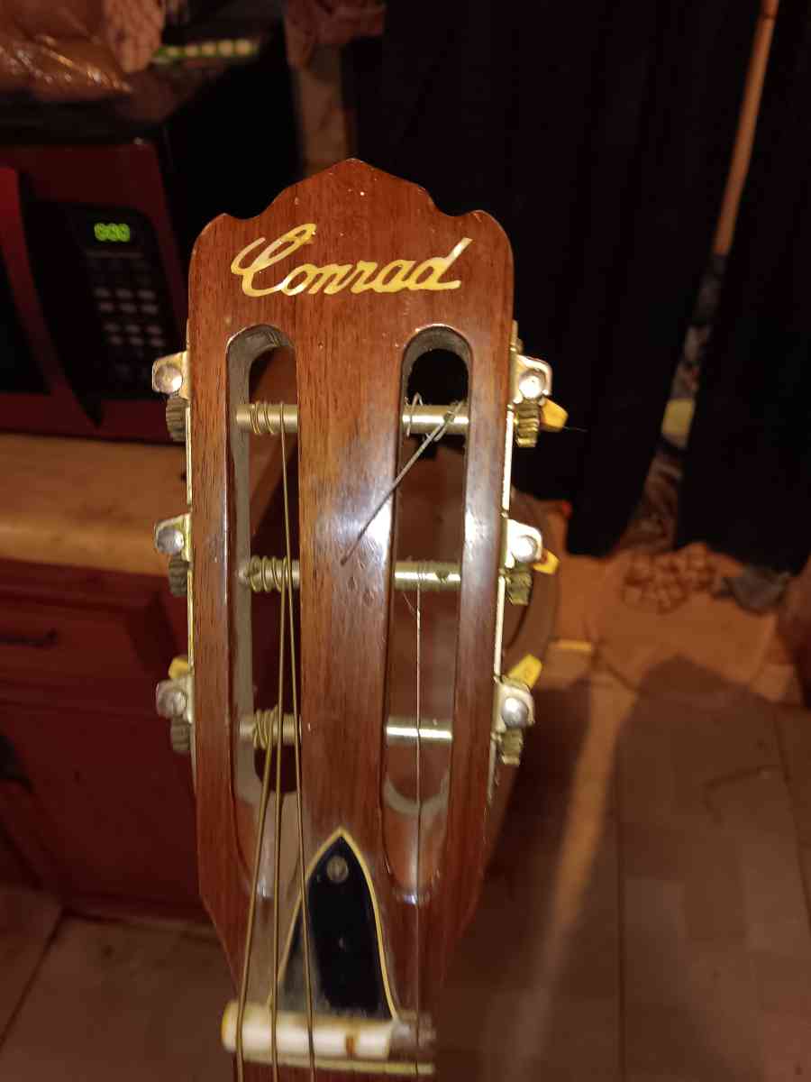 comrad resonator guitar