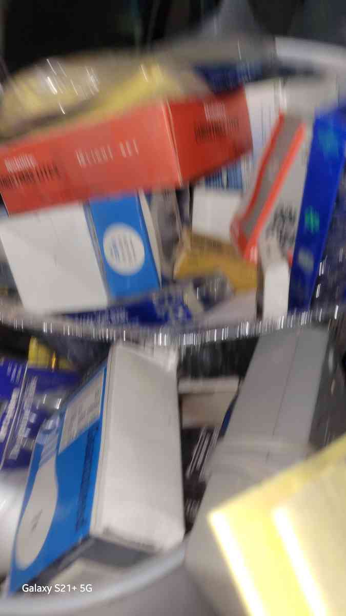 many different types and sizes of light bulbs and fixtures