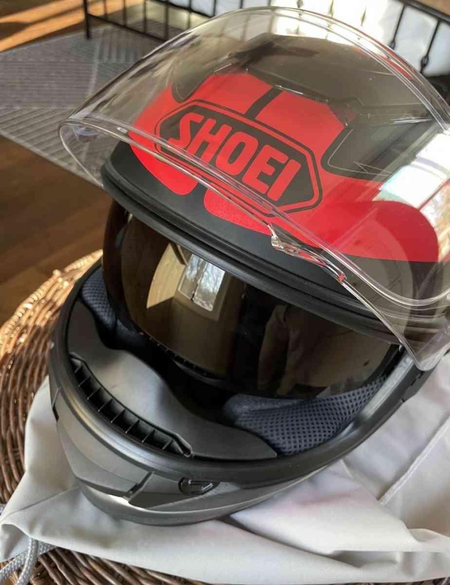 Motorcycle helmet