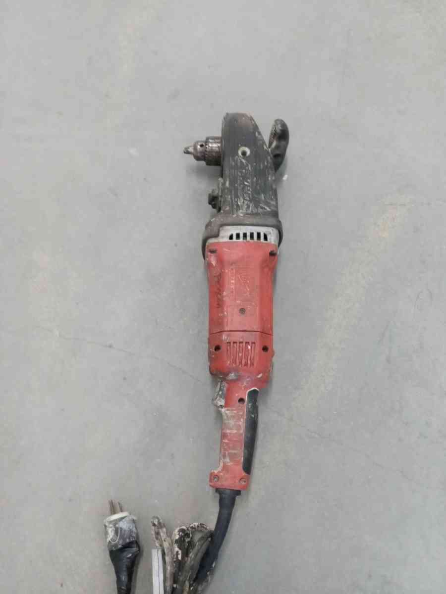 the Milwaukee heavy duty drill 12 perfect condition of work