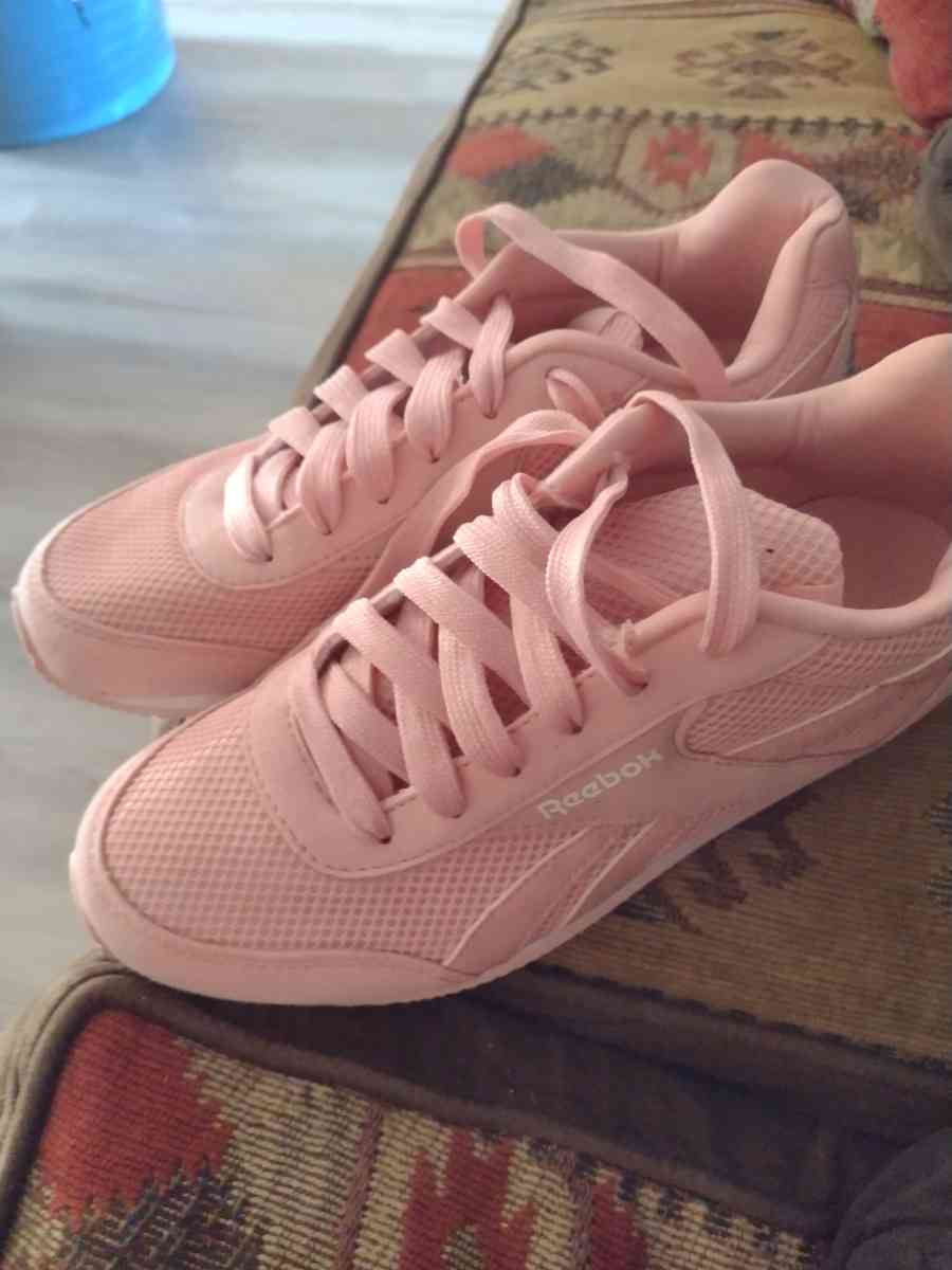 Reebok Shoes size 5