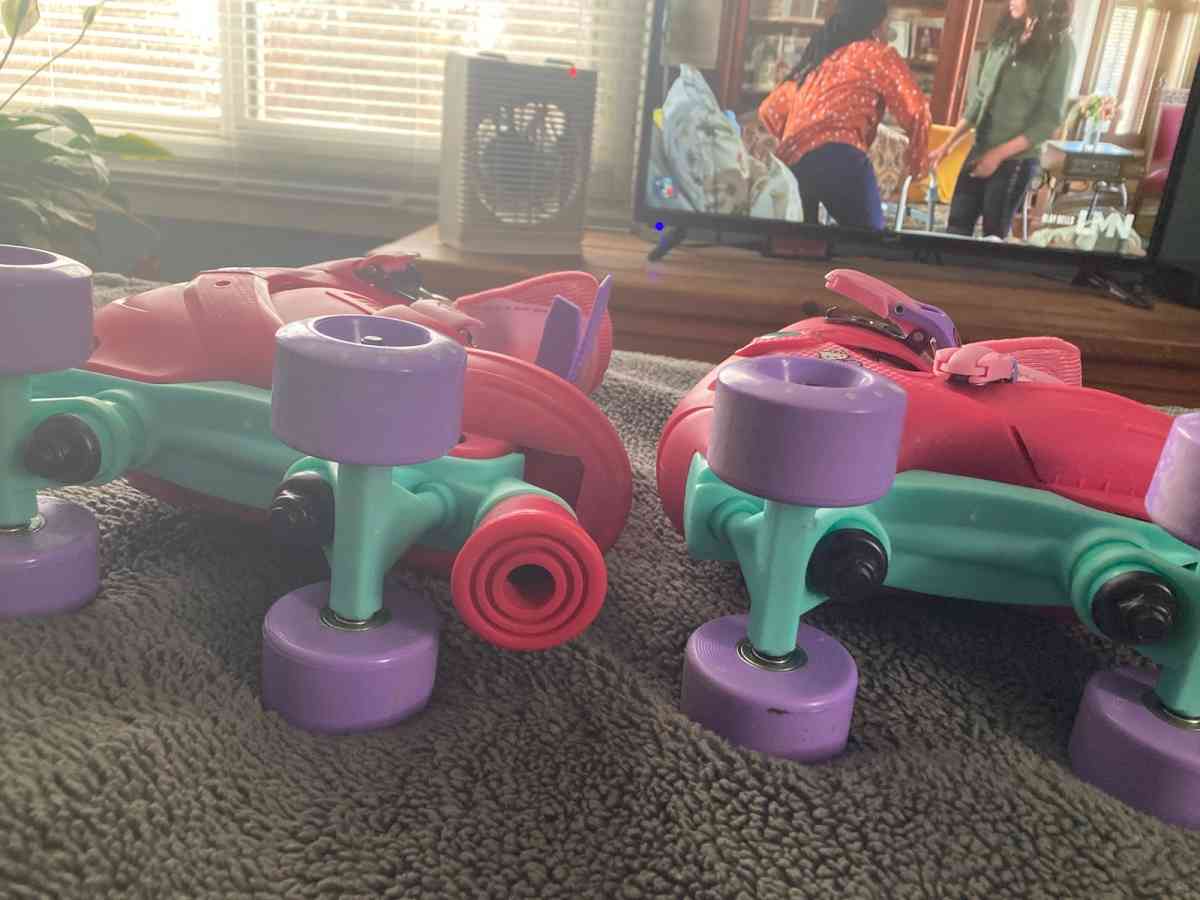 Girls roller skates