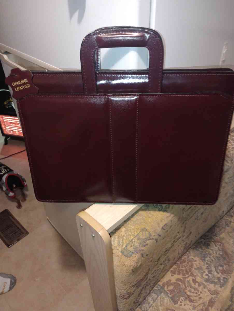 LEATHER BRIEF CASE