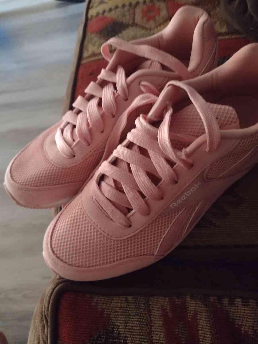 Reebok Shoes size 5