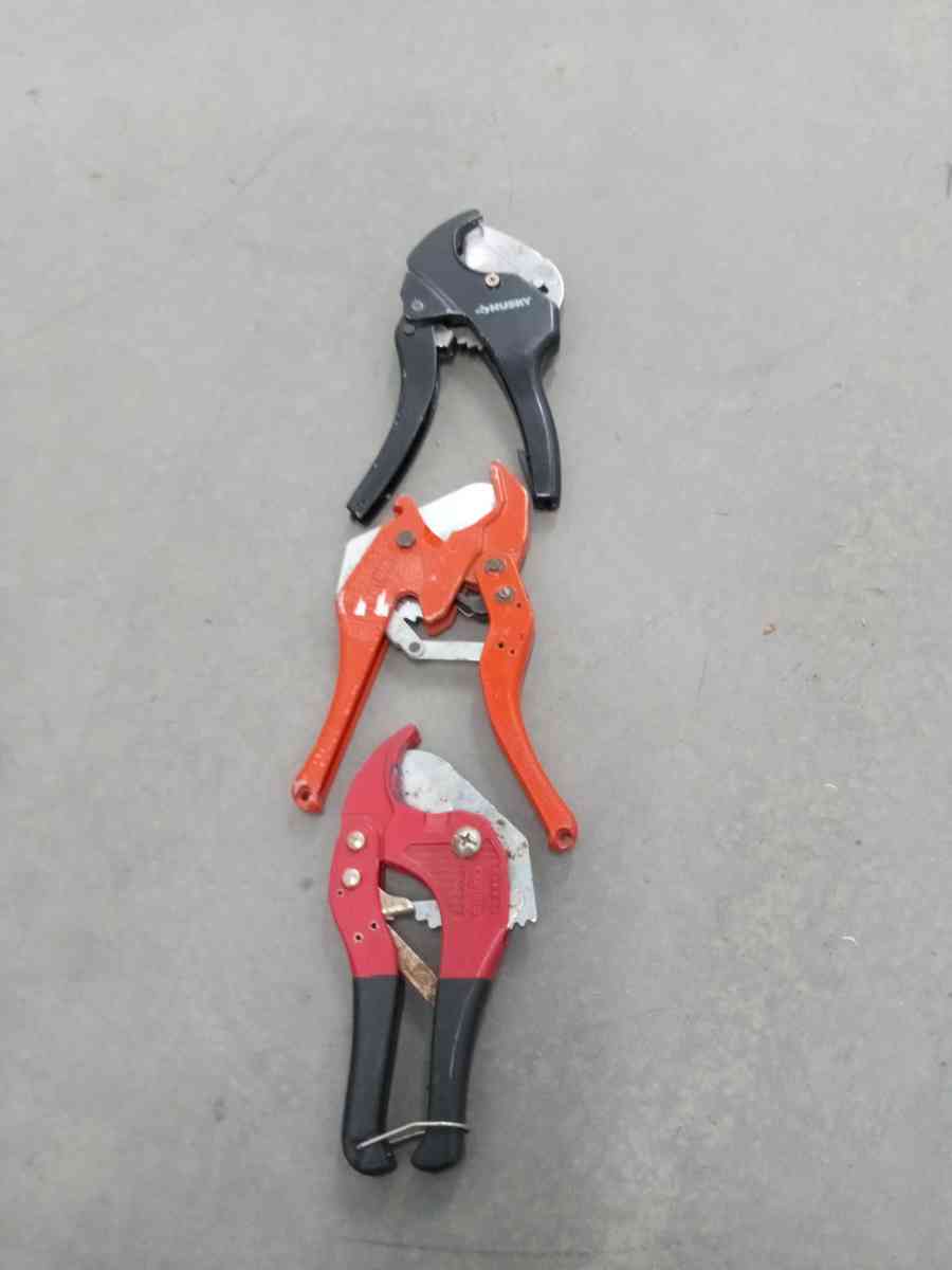 lot of 3 ratcheting Husky Orbit Merry falls