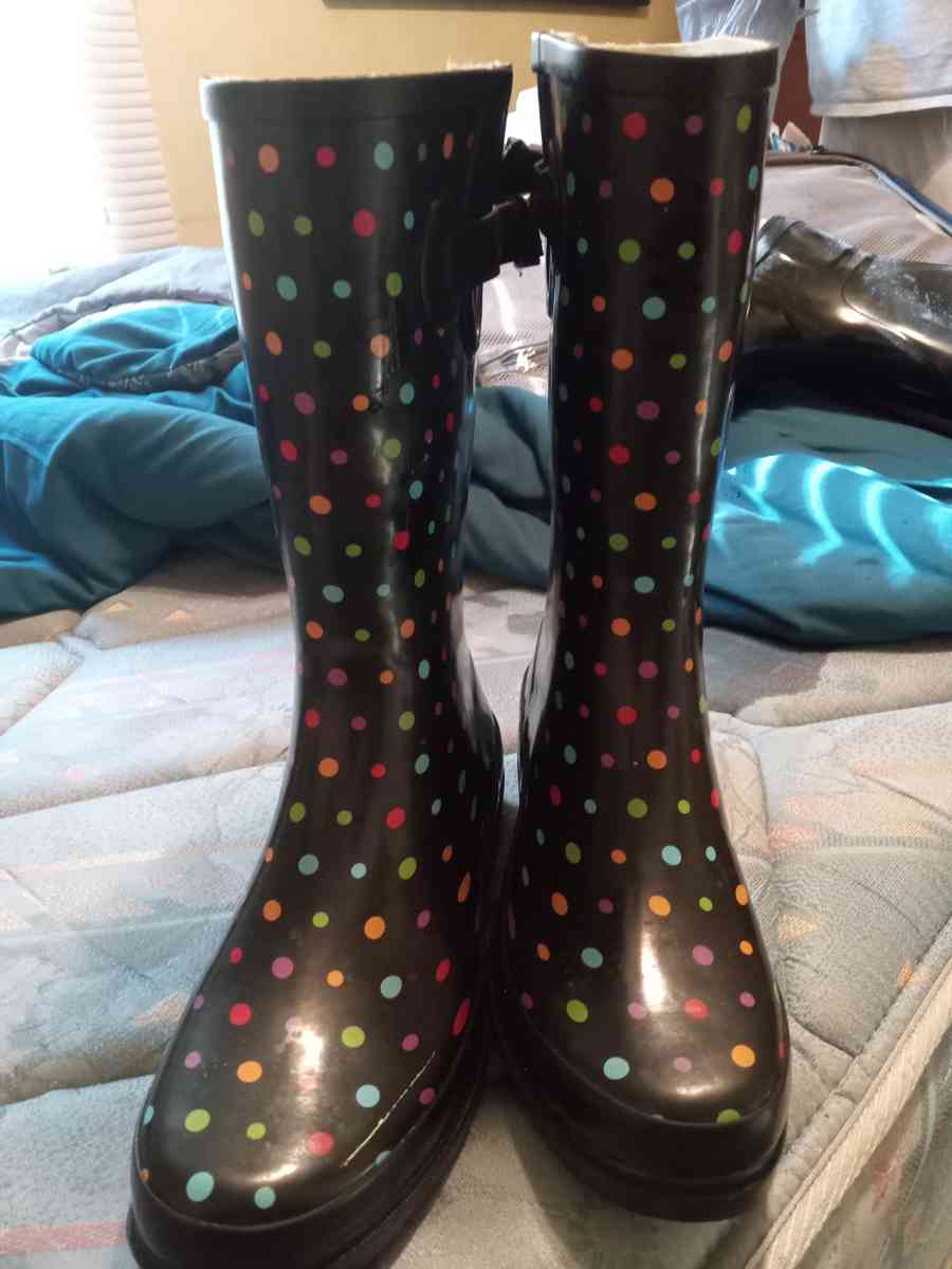 women rain boots