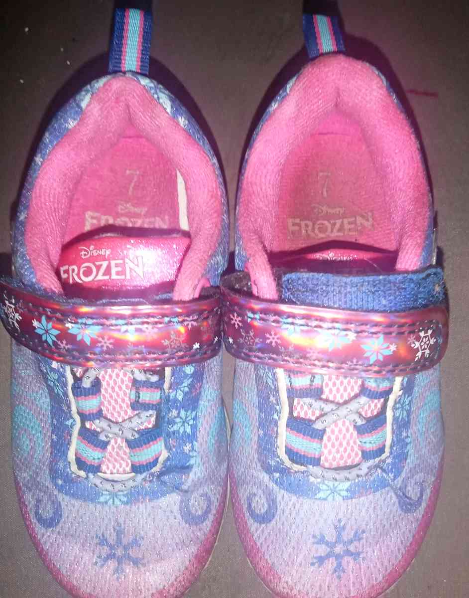 FROZEN SIZE 7