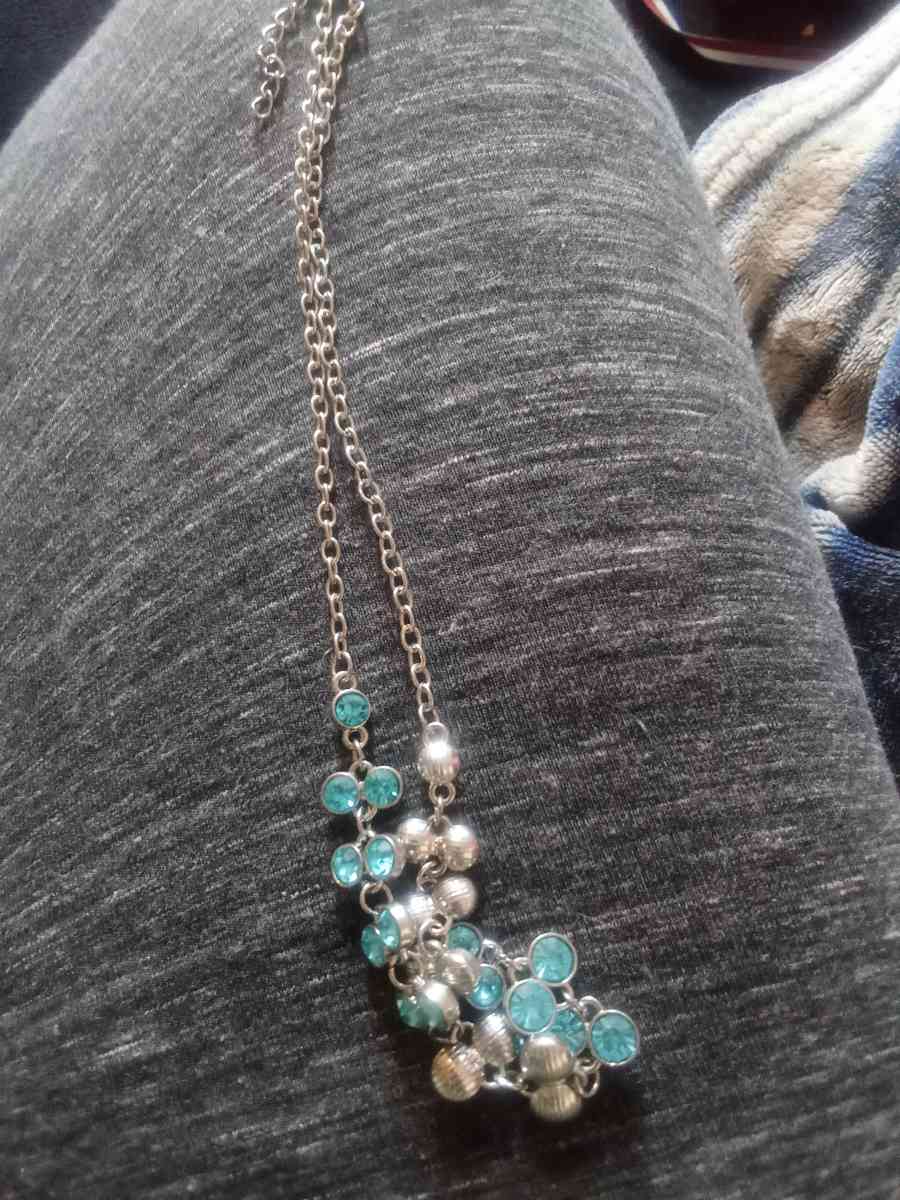 womes necklace