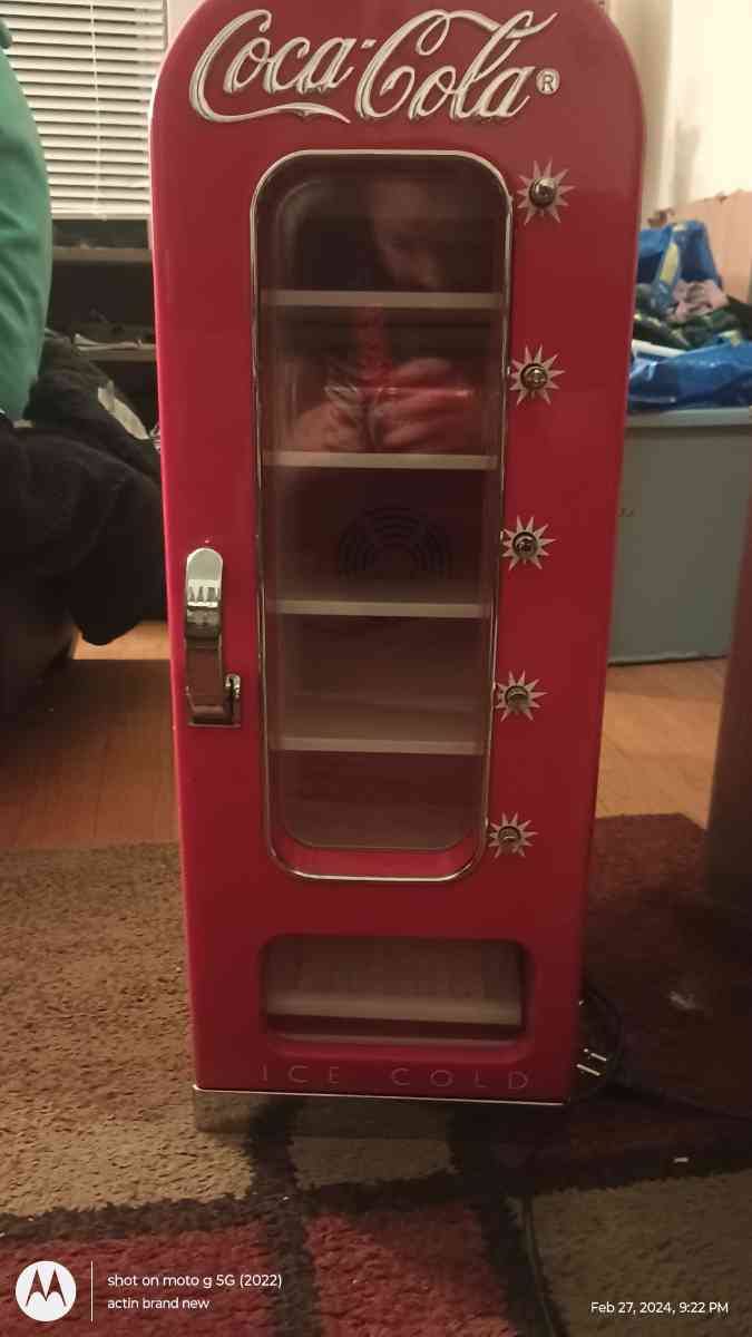 cocoa cola mini vending machine