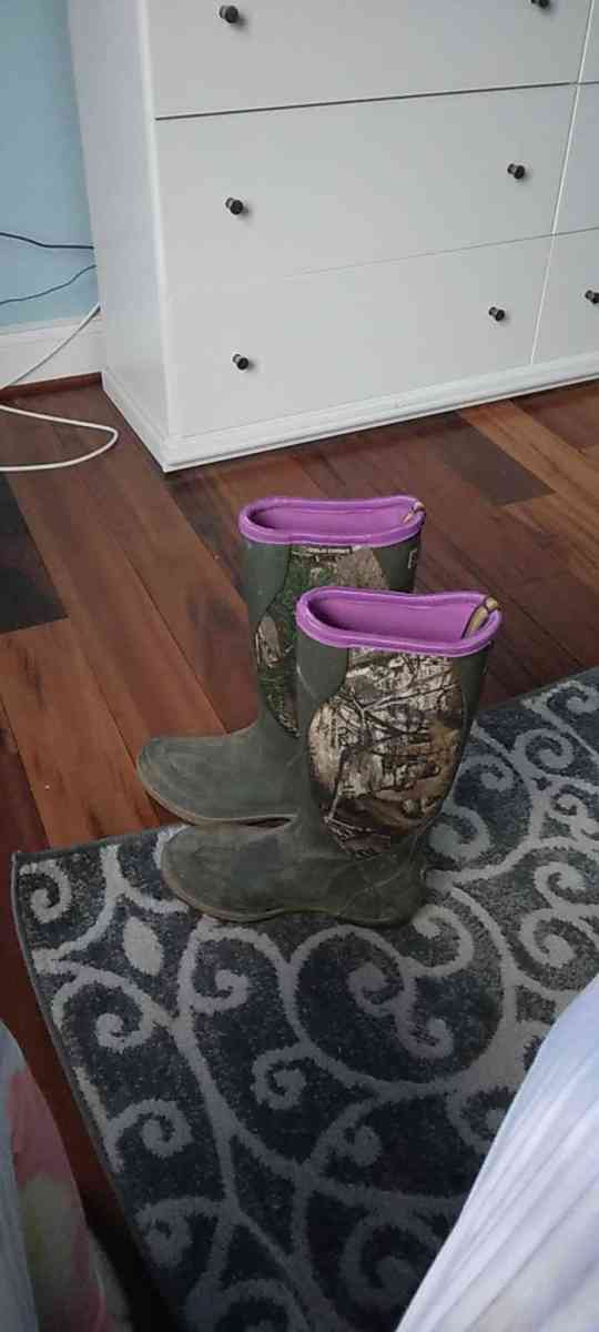 mud boots