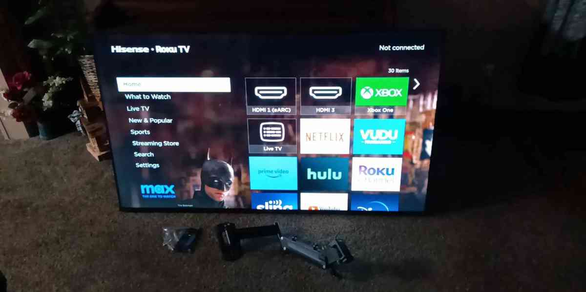 65 inch Hisense smart roku tv