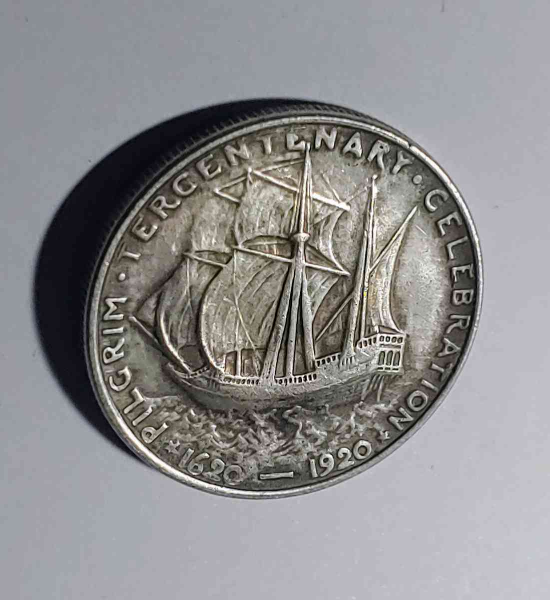 1920 US PILGRIMS HALF SILVER DOLLAR